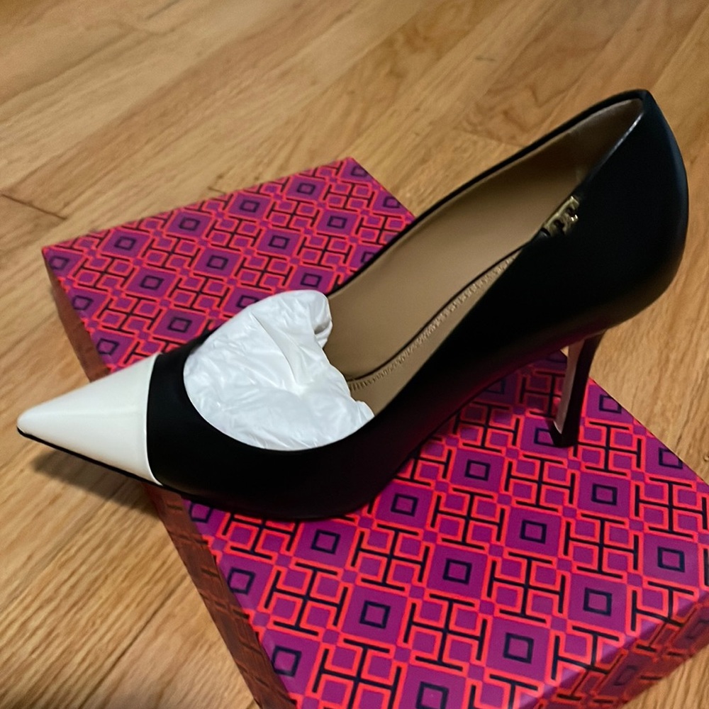 COPY - Penelope 85 mm cap toe pump leather w Patent